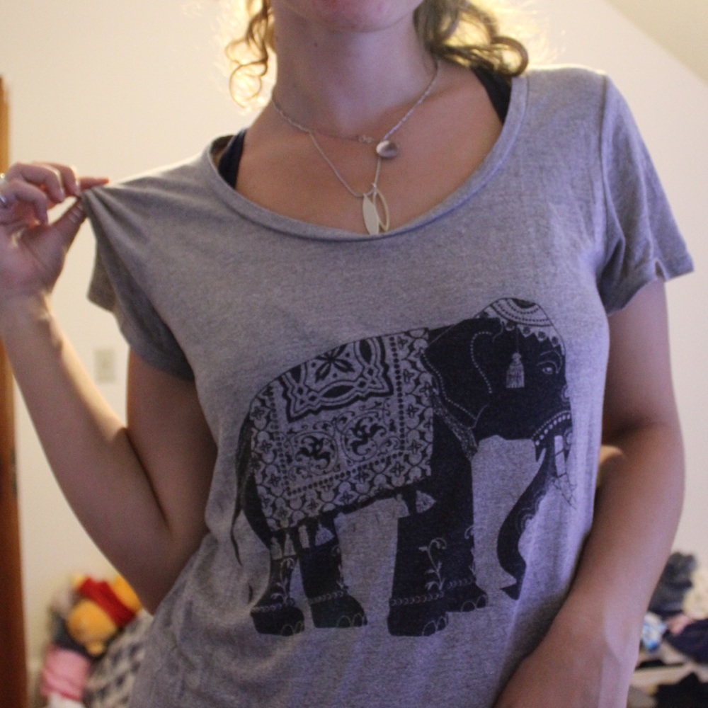 loose fit graphic tee